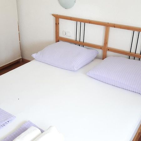 Apartmani Jureta 오크루그고른지 외부 사진