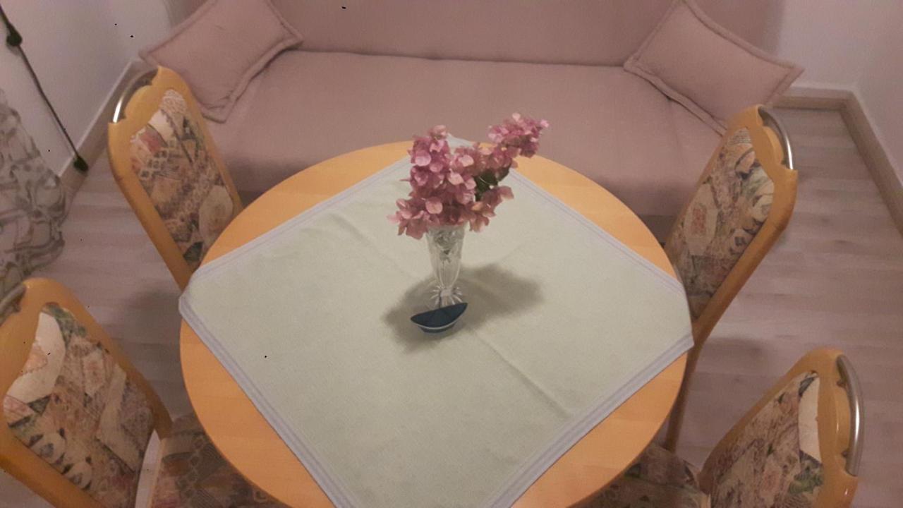 Apartmani Jureta 오크루그고른지 외부 사진