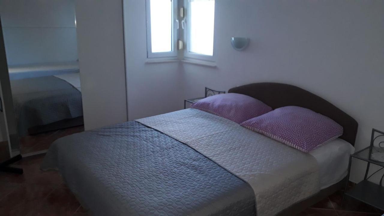Apartmani Jureta 오크루그고른지 외부 사진