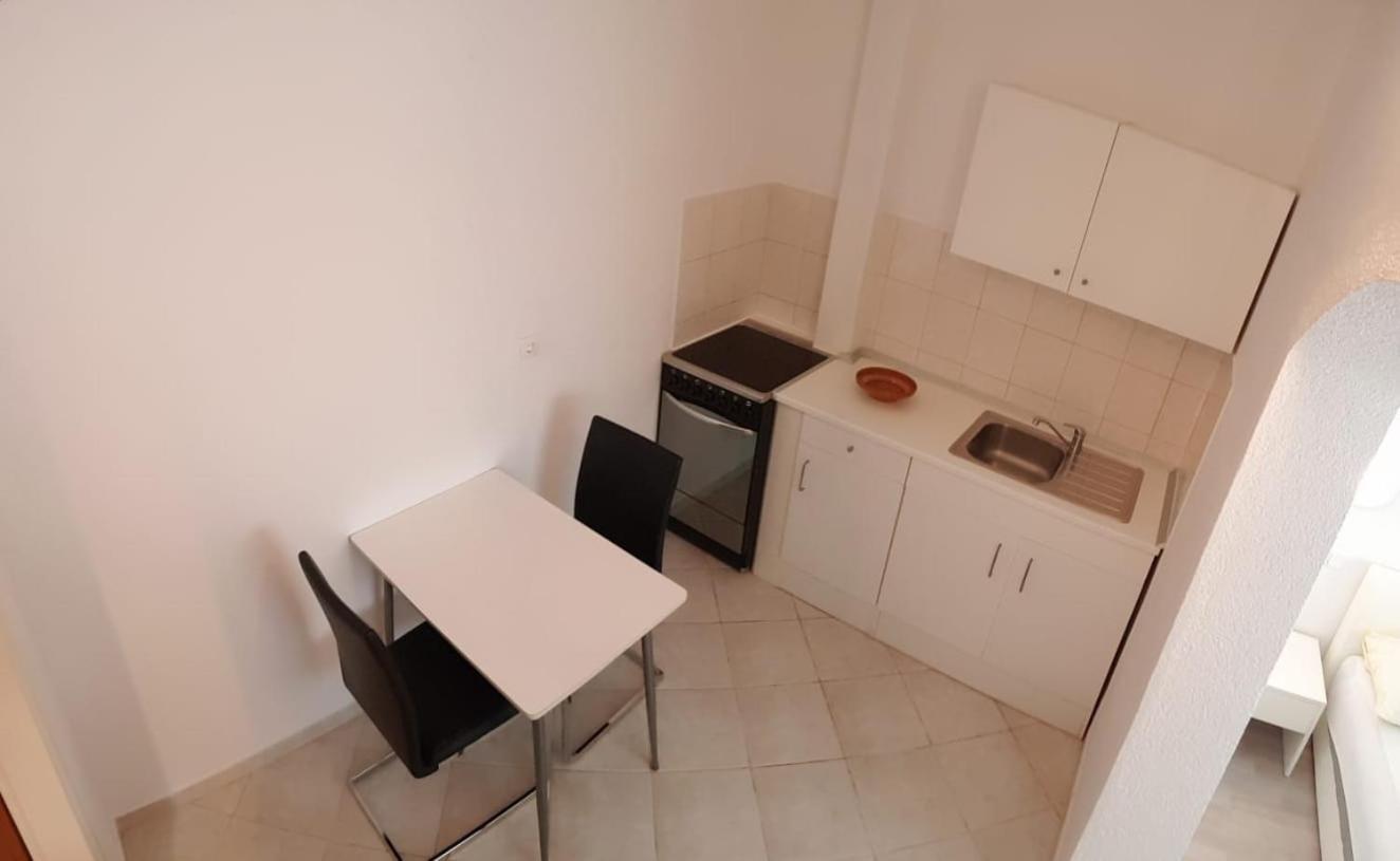 Apartmani Jureta 오크루그고른지 외부 사진