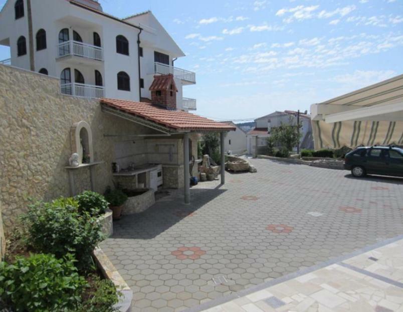 Apartmani Jureta 오크루그고른지 외부 사진