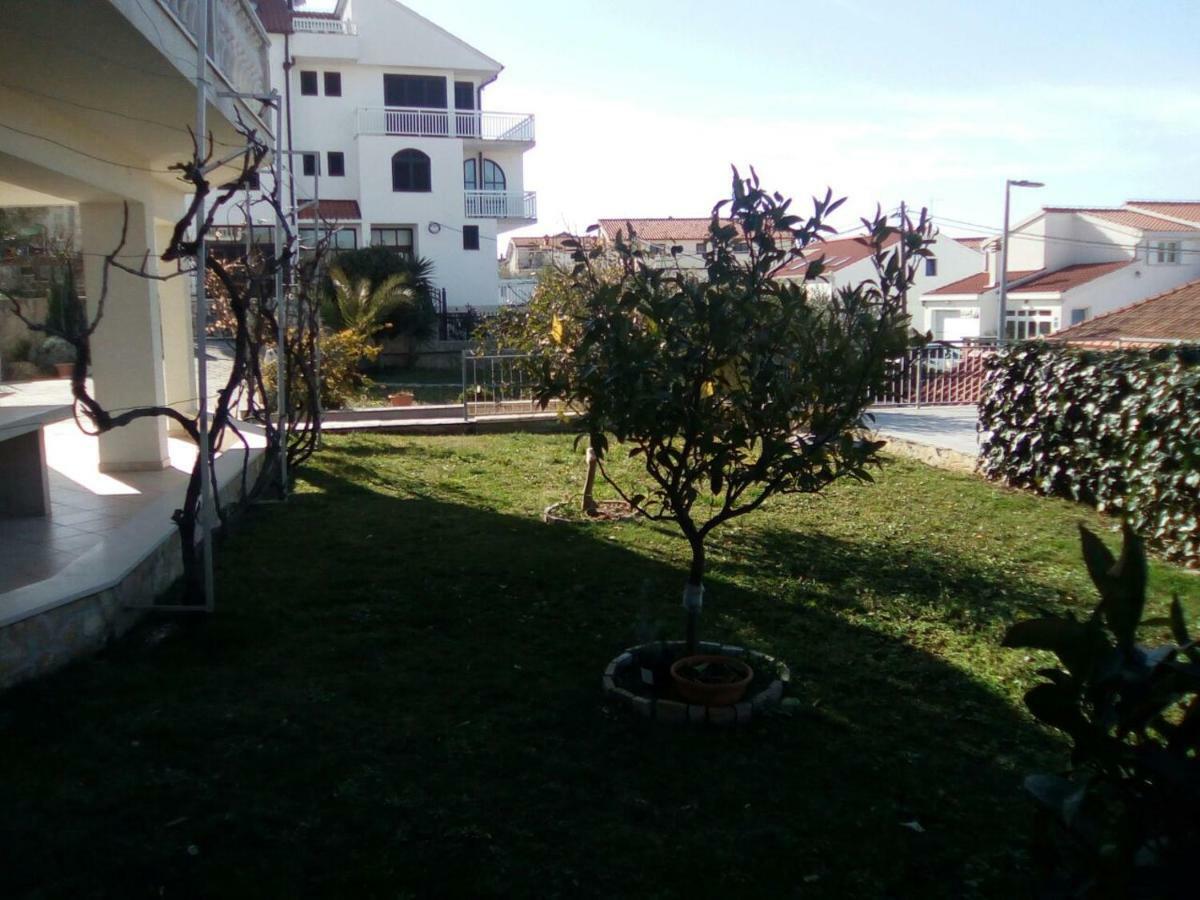 Apartmani Jureta 오크루그고른지 외부 사진